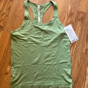 NWT Lululemon Swiftly Racerback 2.0 Vista Green size 10